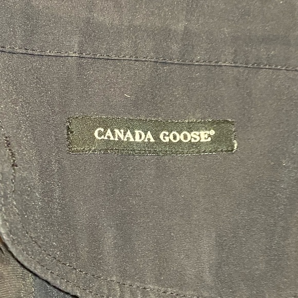 Canada Goose Snow Mantra Large Navy - Picture 5 of 16